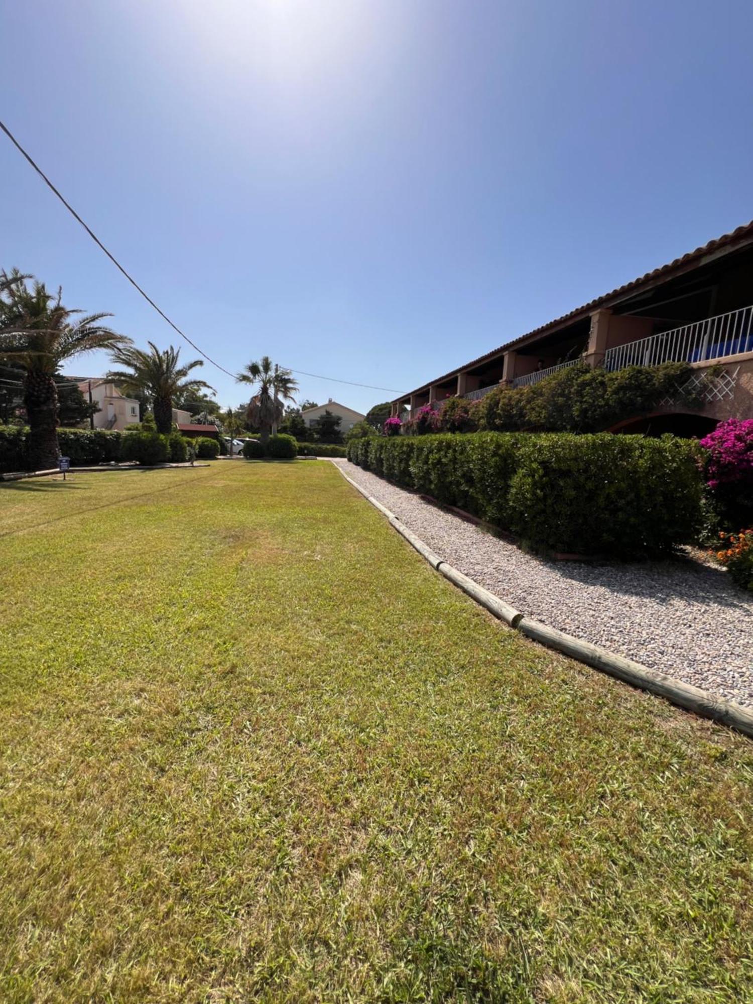 Appartement La Bergerie à Hyères Extérieur photo